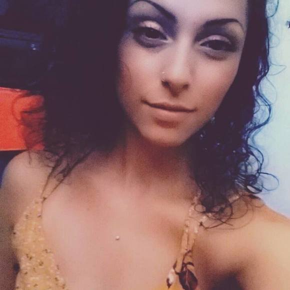 Meet your Posher, Isaura - Picture 1 of 1